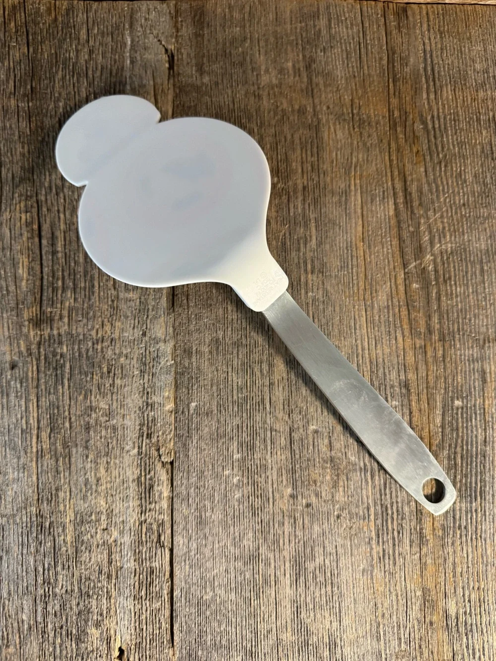 Williams-Sonoma BB-8 droid spatula
